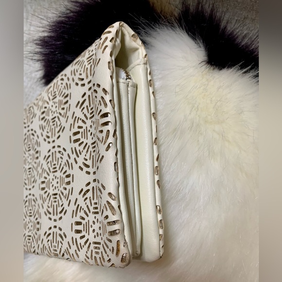 🌸Street Level Clouch, New, Khaki/Gold🌸#STREET - Picture 8 of 11